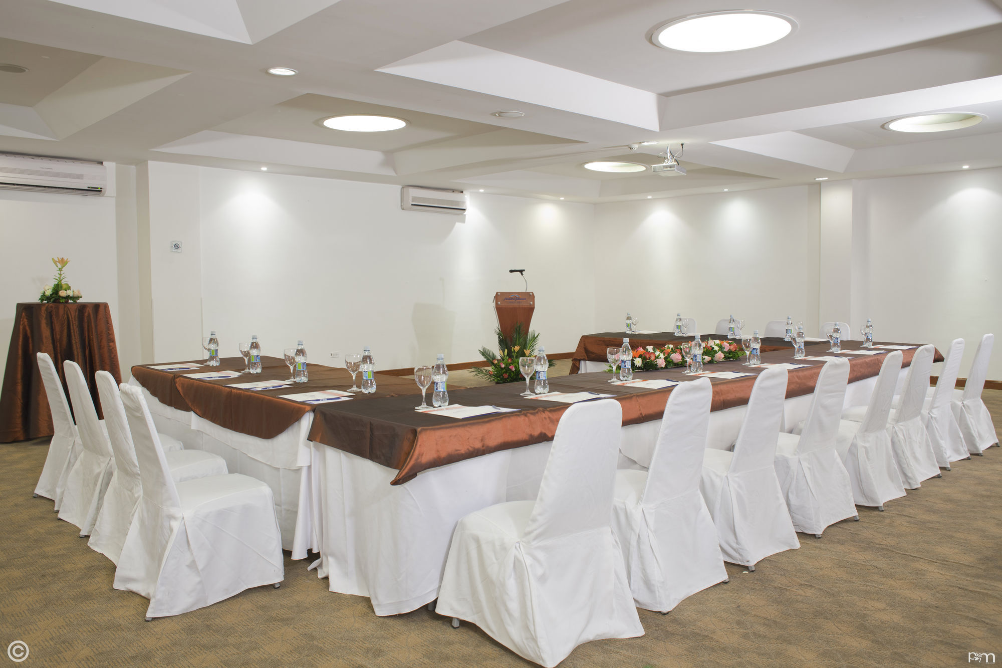 Sonesta Hotel Loja Ngoại thất bức ảnh